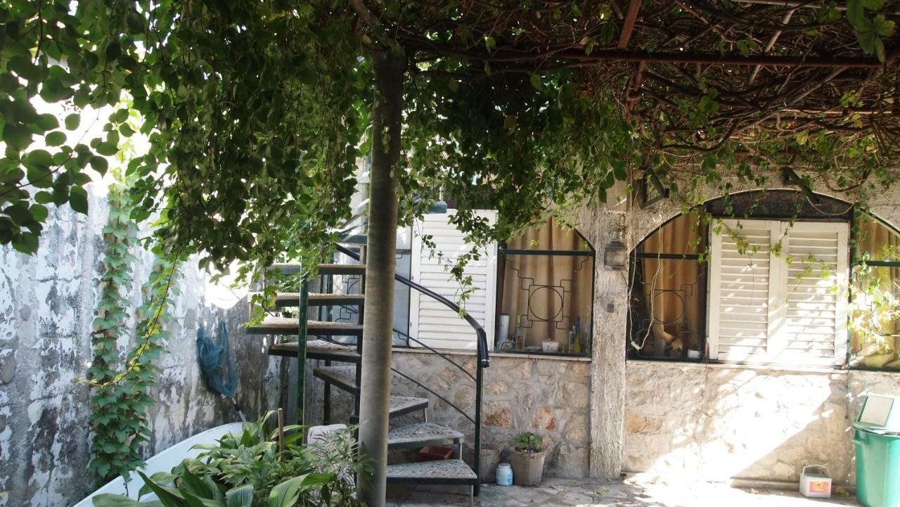 Apartments Ines 1 Жуляна Екстер'єр фото